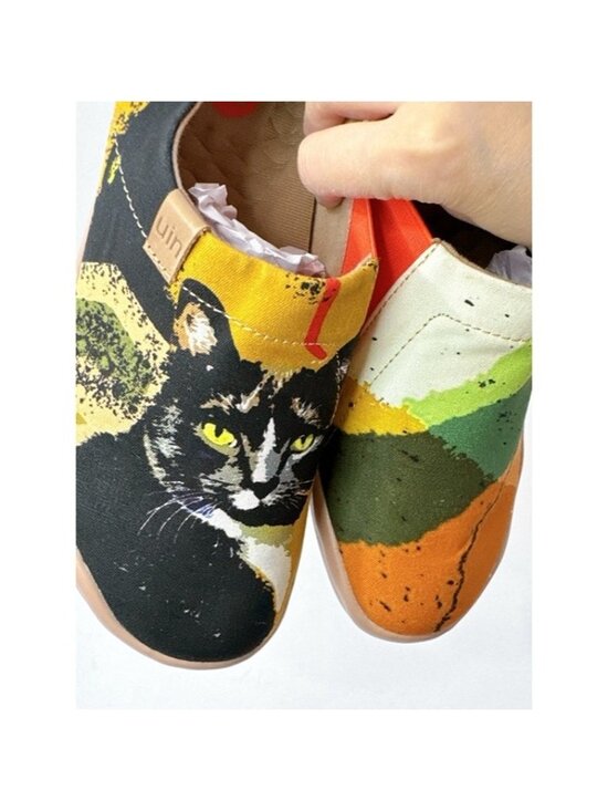 Men’s Size 7 UIN Black Cat Canvas Slip-On Art Travel Shoes main image 10
